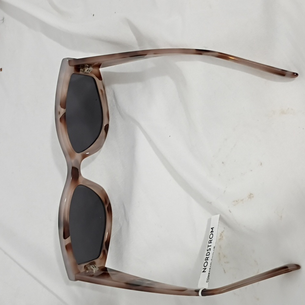 NWT Diff Kai Cream Tortoise Grey Sunglasses Case Included - Picture 6 of 10